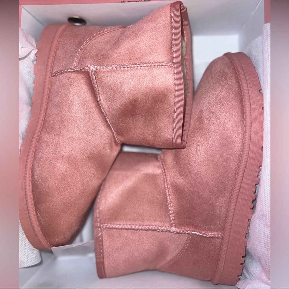 Cozy Warm Fur Lined Ankle Bootie in Blush Pink NWT Size 8 - Picture 4 of 10